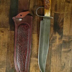 🔴 Bone A Fyde Rare Knife with Red Wildebeest Sheath – Handcrafted Exotic